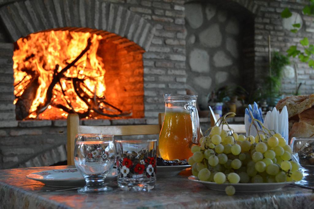 Guest House Kusika Szenaki Kültér fotó